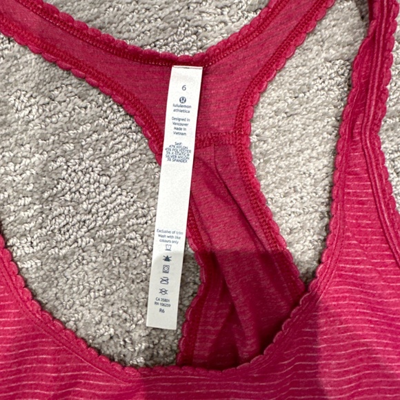 2 Lululemon tank tops - Picture 5 of 7